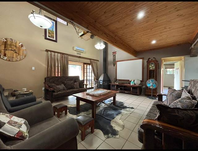 3 BEDROOM HOUSE TO LET IN UNITAS PARK